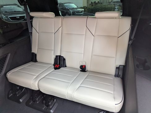 Certified 2021 Cadillac Escalade Sport w/ Driver Assist Tech Package image 18