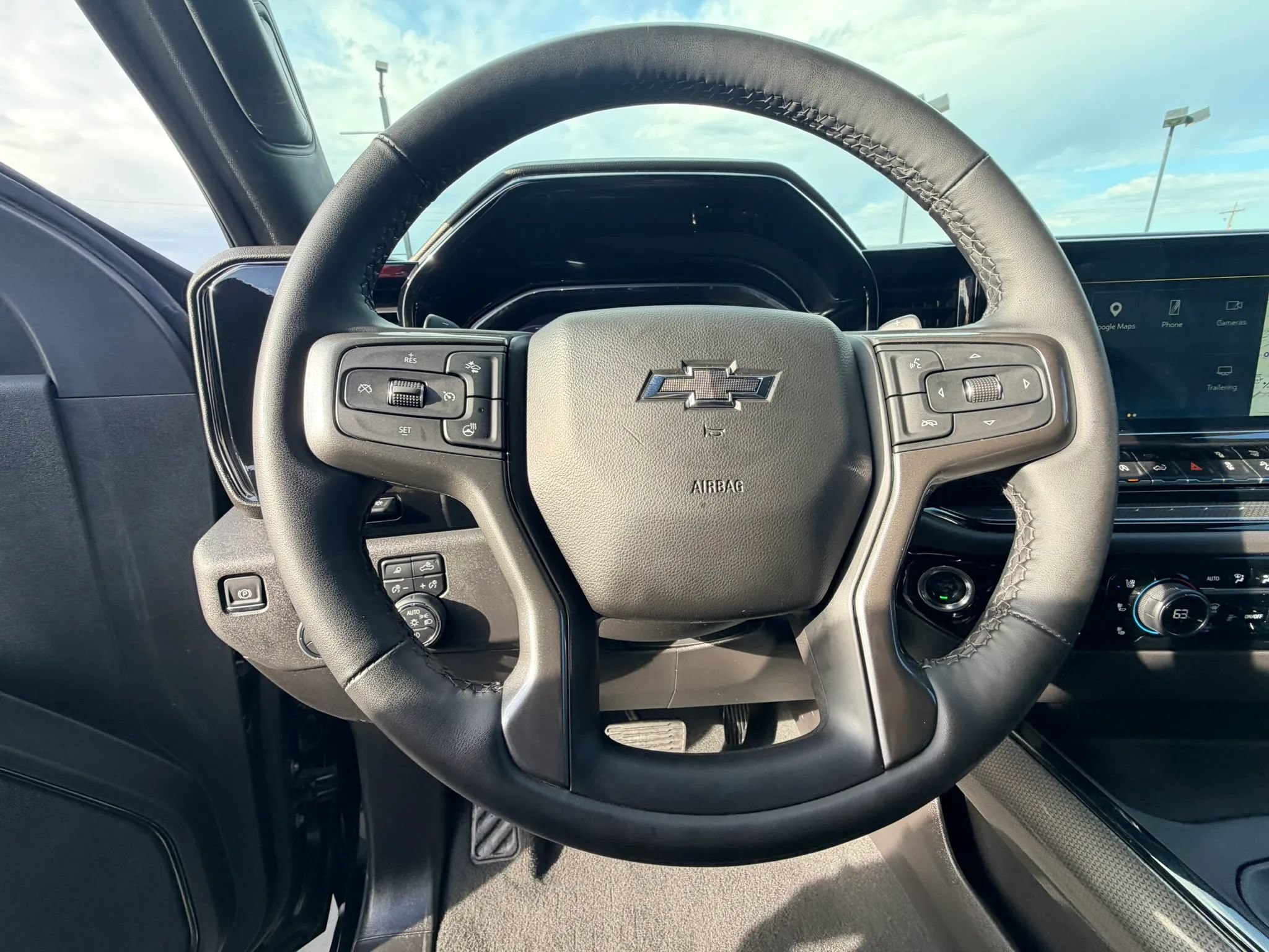 Used 2024 Chevrolet Silverado 1500 ZR2 w/ Technology Package AWD/4WD image 11