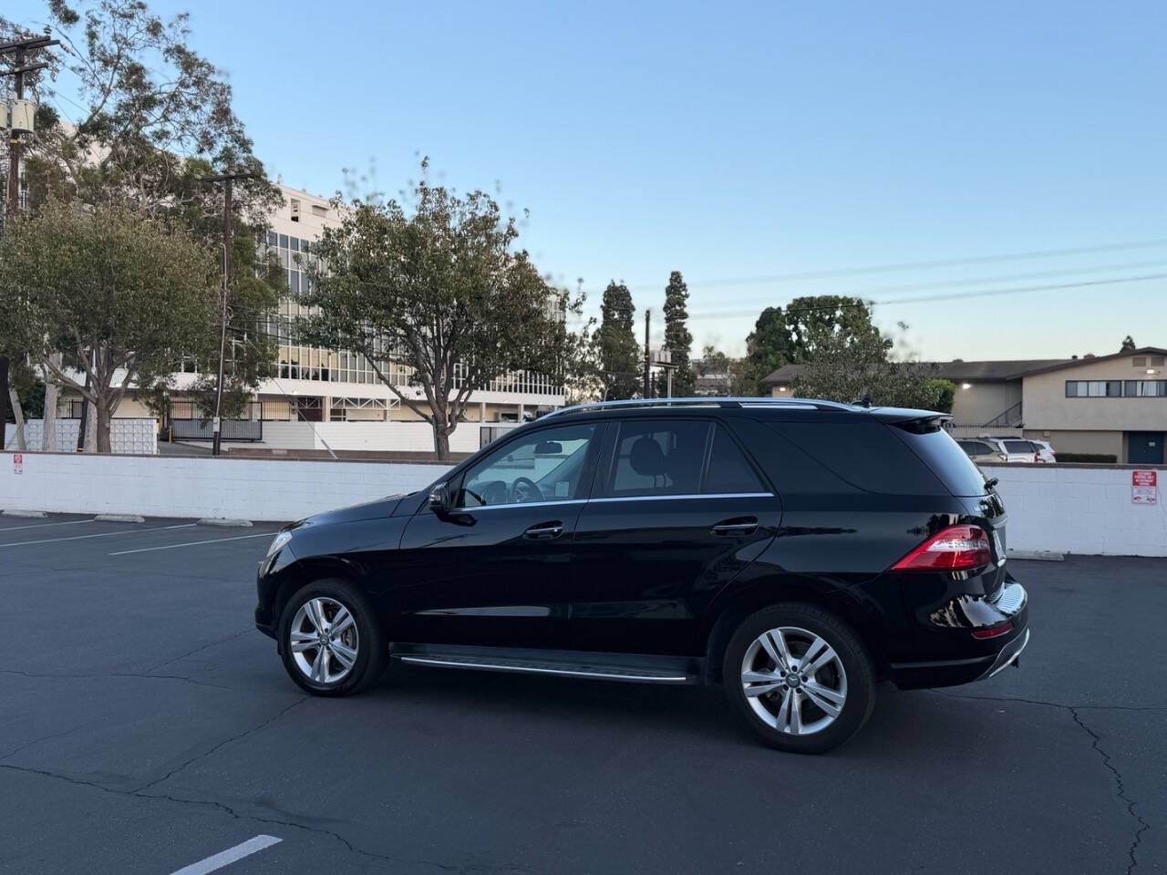 Used 2015 Mercedes-Benz ML 350 4MATIC w/ Premium 1 Package image 7