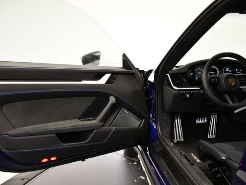 Used 2024 Porsche 911 Dakar image 35