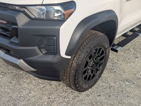New 2026 Chevrolet Colorado Trail Boss AWD/4WD image 10
