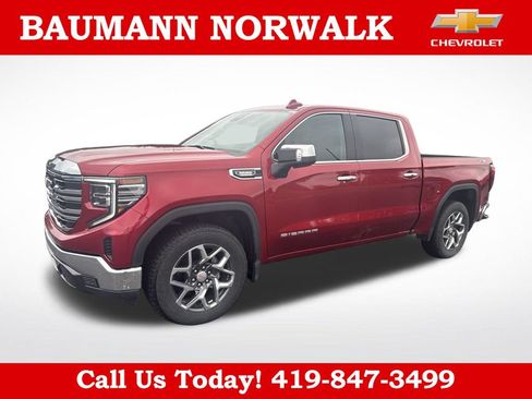 Used 2023 GMC Sierra 1500 SLT w/ SLT Premium Package AWD/4WD image 2