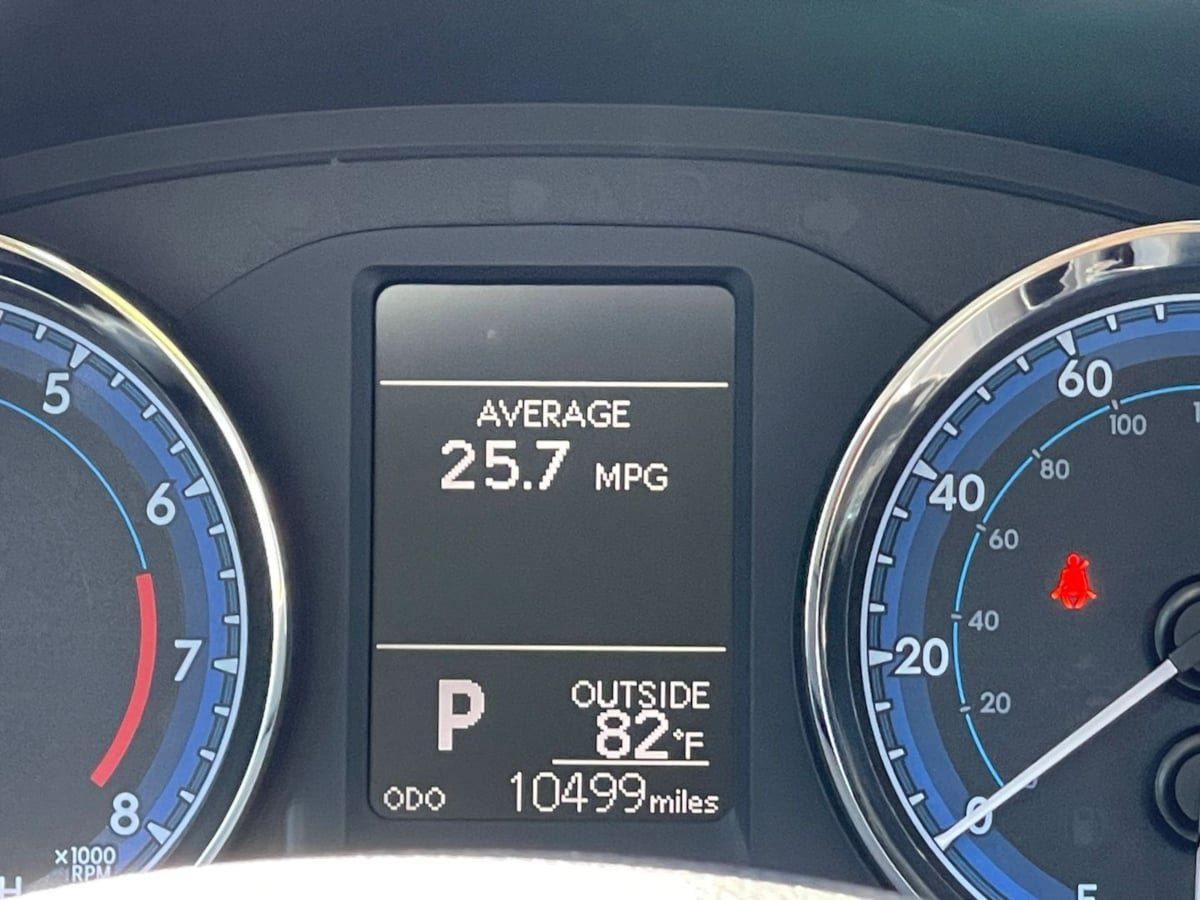 Used 2019 Toyota Corolla LE w/ Carpet Mat Package (TMS) FWD image 25