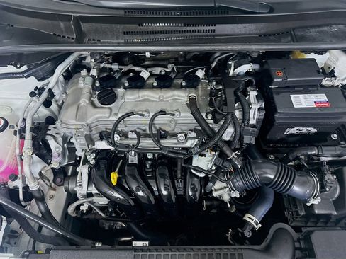 Used 2022 Toyota Corolla LE w/ Carpet Mat Package (TMS) image 32