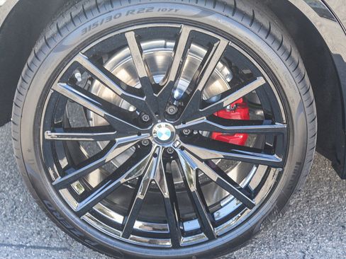 New 2026 BMW X5 M60i image 11