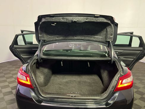 Certified 2018 Nissan Altima 2.5 SL w/ 2.5 SL Technology Package image 23