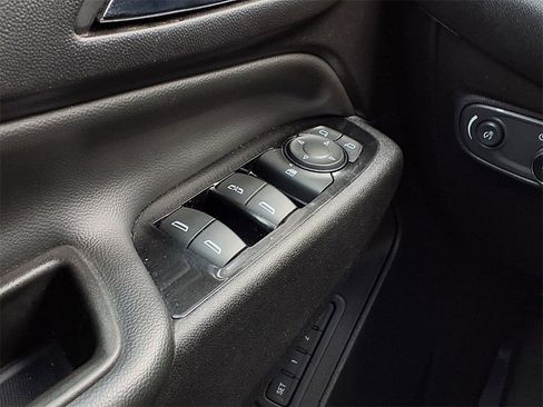 Used 2023 Chevrolet Equinox Premier image 19