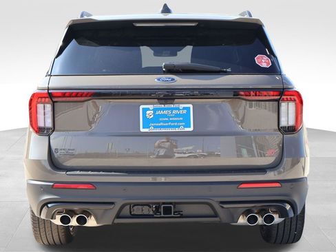 New 2026 Ford Explorer ST w/ Sun And Sound Package image 4