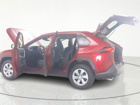 Used 2019 Toyota RAV4 LE image 41