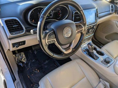 Used 2020 Jeep Grand Cherokee Limited image 10