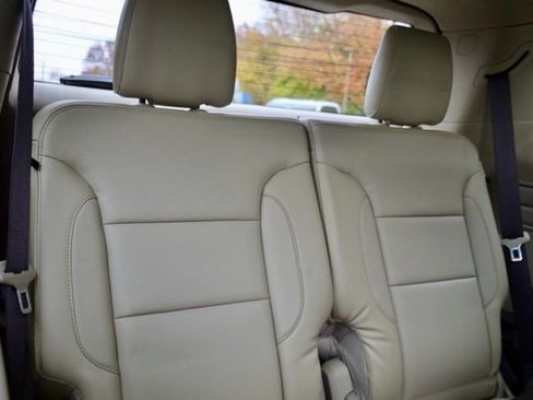 Used 2017 GMC Acadia Denali w/ Technology Package image 40