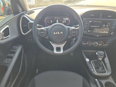 New 2025 Kia Soul LX image 15