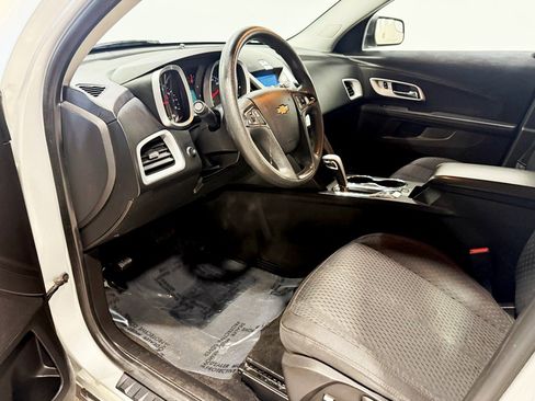 Used 2013 Chevrolet Equinox LS image 19