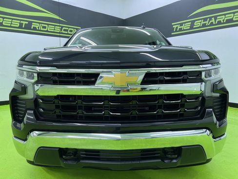 Used 2024 Chevrolet Silverado 1500 LT AWD/4WD image 3