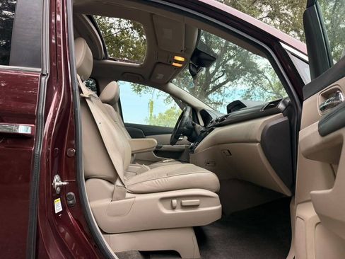 Used 2014 Honda Odyssey EX-L image 11