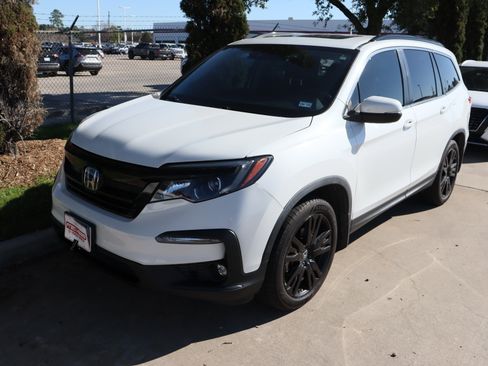 Used 2021 Honda Pilot Special Edition image 4