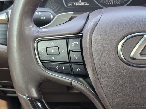 Used 2019 Lexus ES 350 w/ Premium Package image 39