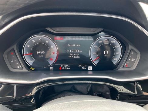 Used 2025 Audi Q3 2.0T Premium Plus AWD/4WD image 24
