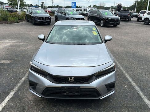 Used 2024 Honda Civic EX-L image 10