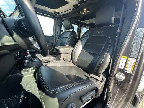 Used 2019 Jeep Wrangler Unlimited Sahara w/ Quick Order Package 24M Moab image 13