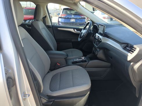 Used 2020 Ford Escape SE Sport image 33