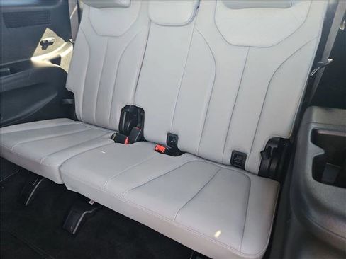 Used 2024 Hyundai Palisade SEL image 11