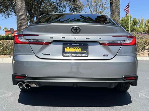 Used 2025 Toyota Camry SE w/ Convenience Package FWD image 43