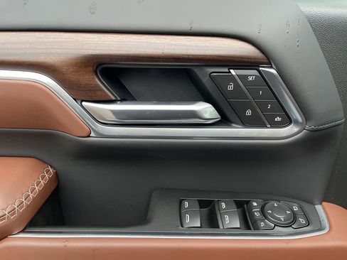 New 2026 GMC Sierra 3500 Denali Ultimate image 24