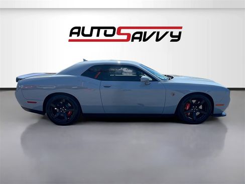 Used 2022 Dodge Challenger SRT Hellcat Redeye image 8