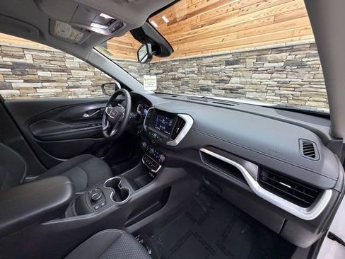 Used 2022 GMC Terrain SLE w/ Driver Convenience Package image 13