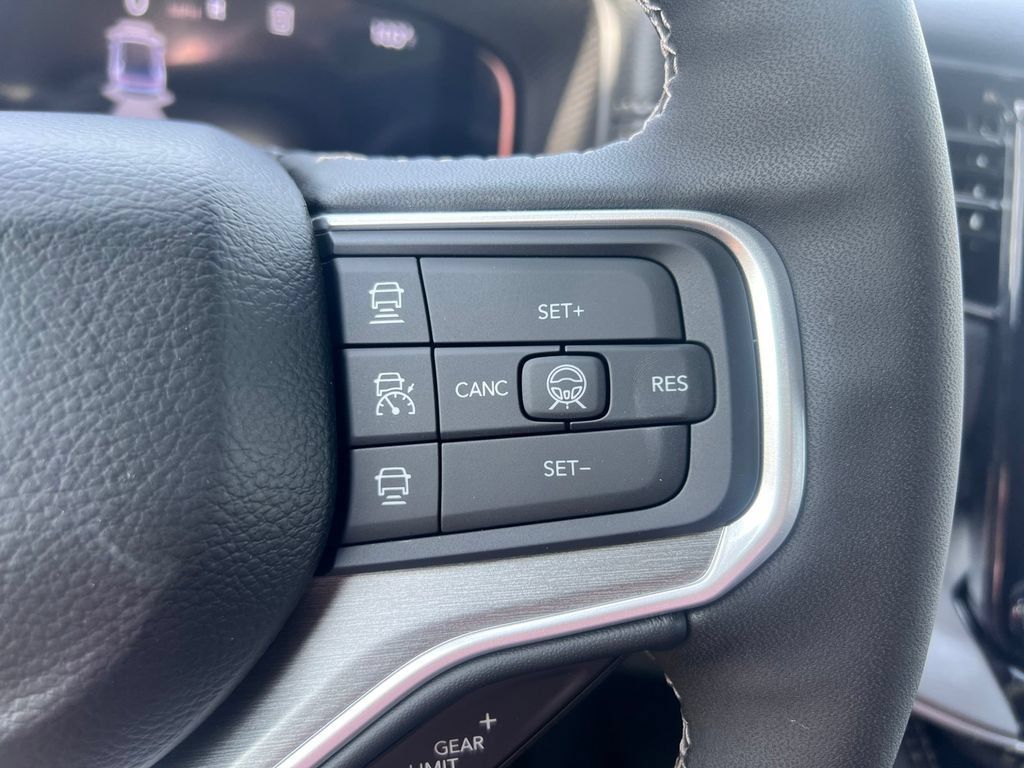 New 2026 Jeep Grand Wagoneer 4WD image 14