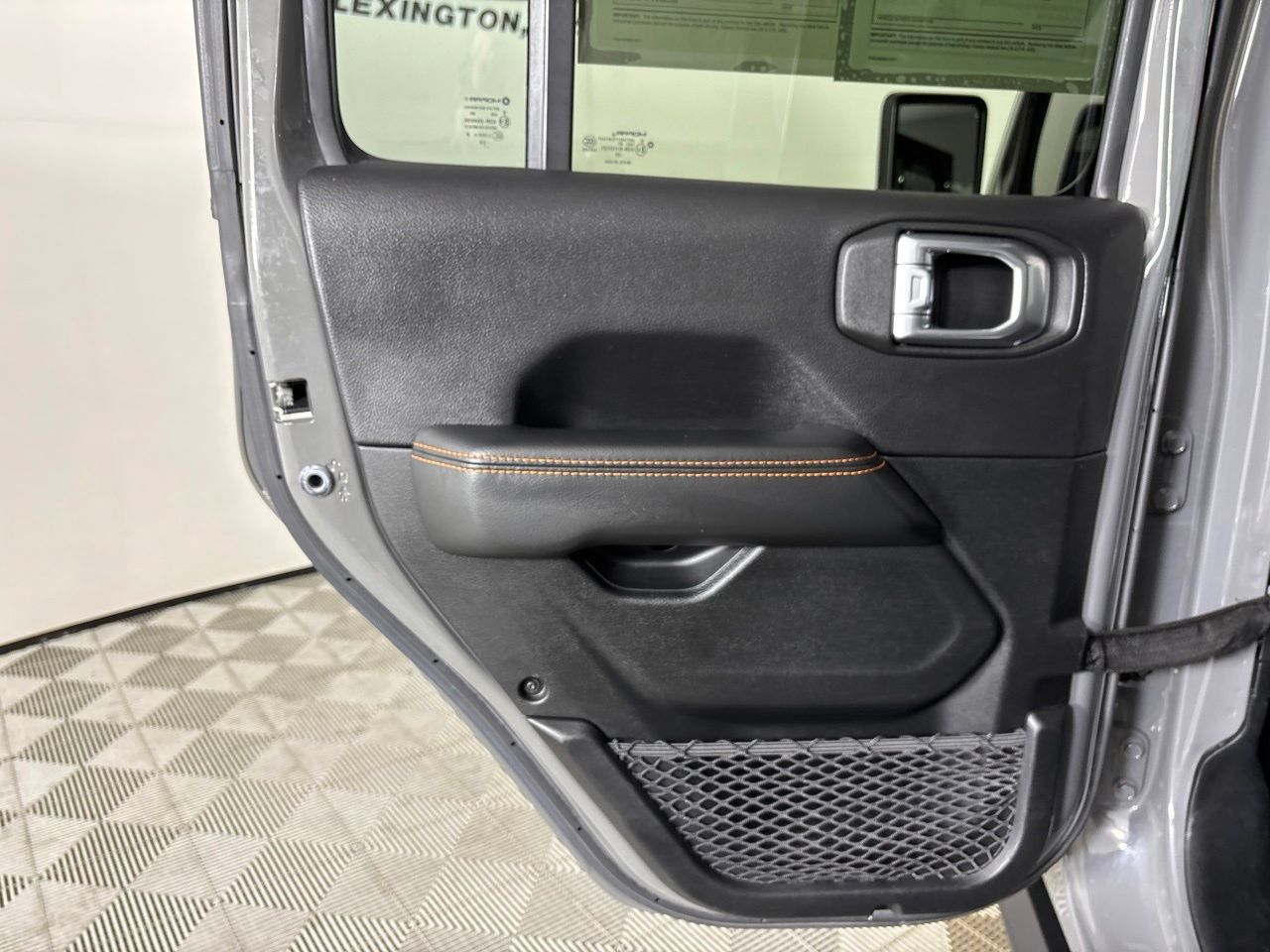 Used 2020 Jeep Gladiator Mojave AWD/4WD image 22