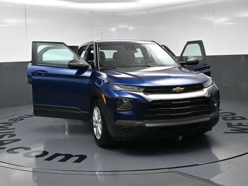 Used 2023 Chevrolet TrailBlazer LS FWD image 23