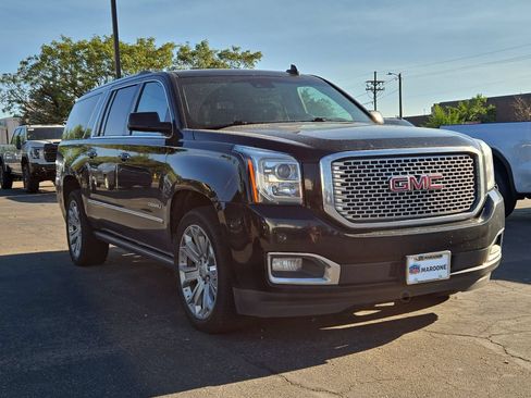 Used 2017 GMC Yukon XL Denali w/ Open Road Package AWD/4WD image 3