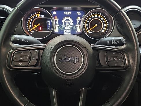 Used 2021 Jeep Gladiator Willys image 20