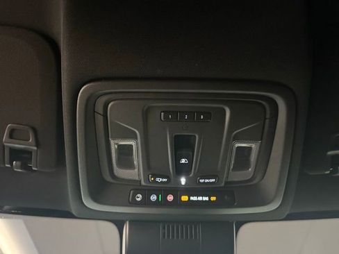 Used 2024 GMC Sierra 2500 AT4 w/ AT4 Preferred Package image 20