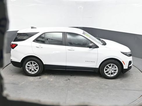 Used 2022 Chevrolet Equinox LS AWD/4WD image 29