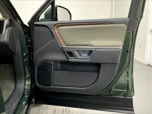 Used 2024 Rivian R1S Adventure Dual AWD/4WD image 18