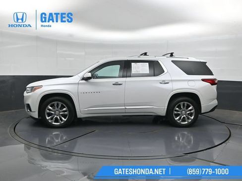 Used 2021 Chevrolet Traverse High Country w/ LPO, Floor Liner Package AWD/4WD image 7
