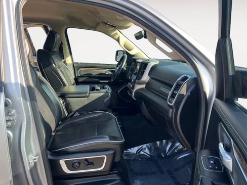 Used 2019 RAM 1500 Laramie image 15