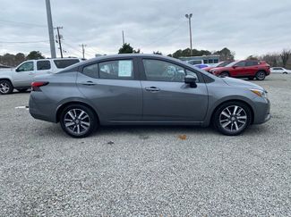 Used 2025 Nissan Versa SV video 2