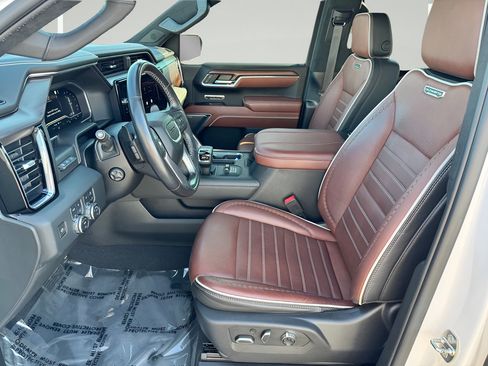 Used 2023 GMC Sierra 1500 Denali Ultimate AWD/4WD image 9