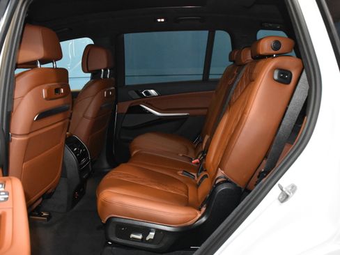 New 2026 BMW X7 M60i image 19