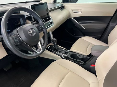 Certified 2022 Toyota Corolla Cross XLE w/ Convenience Package AWD/4WD image 16