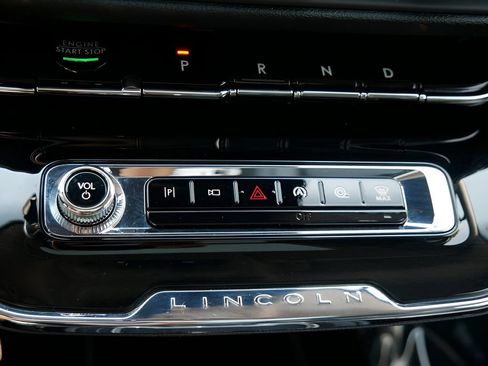 Used 2024 Lincoln Corsair Reserve w/ Equipment Group 201A FWD image 24