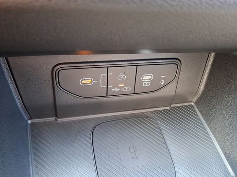 New 2026 Kia Sportage SX image 16