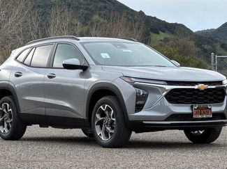 New 2026 Chevrolet Trax LT video 2