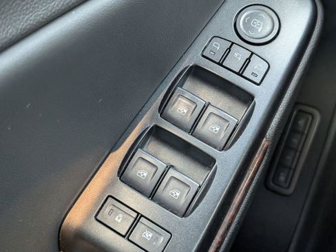 Used 2015 GMC Yukon SLT w/ HD Trailering Package AWD/4WD image 13