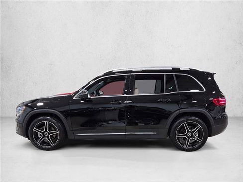 Used 2026 Mercedes-Benz GLB 250 image 9