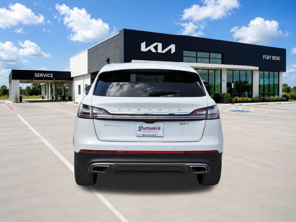 Used 2020 Lincoln Nautilus Reserve w/ Equipment Group 201A FWD image 6